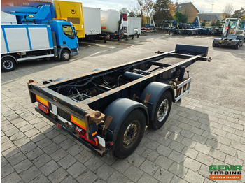 Semirremolque portacontenedore/ Intercambiable RENDERS