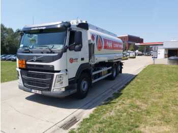 Camión cisterna VOLVO FM