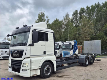 Camión chasis MAN TGX 26.510