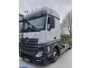 Camión chasis MERCEDES-BENZ Actros 2542 BDF 6x2  Euro6: foto 2