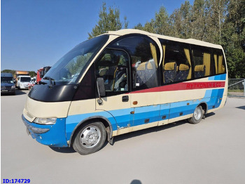 Minibús MERCEDES-BENZ Vario 815