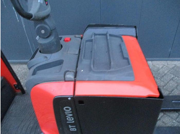 Transpaleta Toyota LPE 250: foto 3