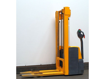Apilador JUNGHEINRICH EJC