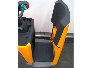 Transpaleta Jungheinrich ERE225: foto 4