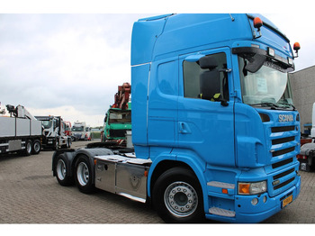 Foto del interior 1: Cabeza tractora Scania R560 V8 + manual + ADR + 6x2