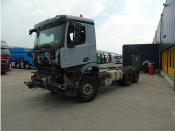 Camión chasis Mercedes-Benz Arocs 2640 + 6x4 + functional / engine good + EURO 6 + Drivabale: foto 2 Camión chasis Mercedes-Benz Arocs 2640 + 6x4 + functional / engine good + EURO 6 + Drivabale: foto 2