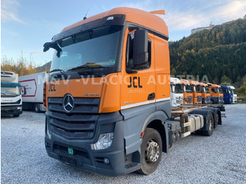 Camión portacontenedore/ Intercambiable MERCEDES-BENZ