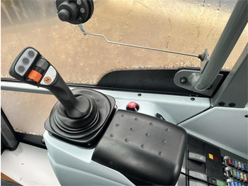 Cargadora articulada Kramer KL25.5T med Teleskoparm, så den har stor rækkevid: foto 4