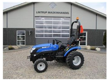 Tractor SOLIS 26