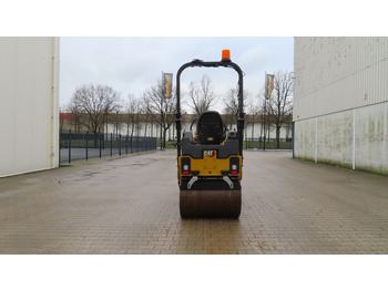 Apisonadora de asfalto Caterpillar CB 2.5 GC: foto 3 Apisonadora de asfalto Caterpillar CB 2.5 GC: foto 3