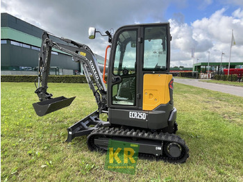 Miniexcavadora VOLVO ECR25D