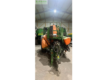 Pulverizador arrastrado AMAZONE