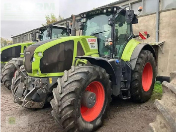 Tractor CLAAS Axion 920