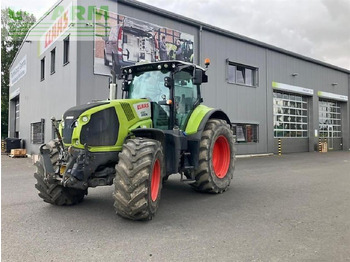 Tractor CLAAS Axion 830