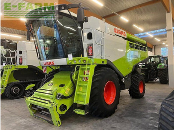 Cosechadora de granos CLAAS Lexion 750