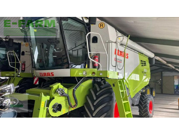 Cosechadora de granos CLAAS Tucano 560