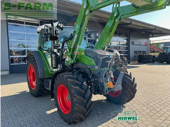 Tractor FENDT 211 Vario