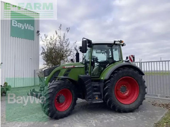 Tractor FENDT 724 Vario