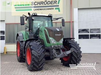 Tractor FENDT 828 Vario