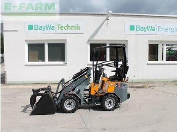 Miniexcavadora GIANT