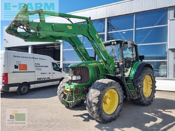 Tractor JOHN DEERE 6820