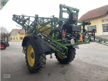 Pulverizador arrastrado John Deere 740 - 28 m: foto 3