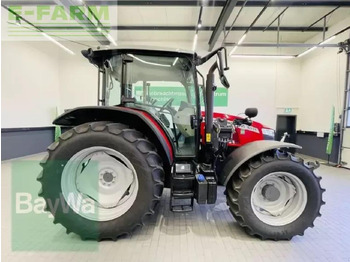 Tractor Massey Ferguson 5711 m: foto 4 Tractor Massey Ferguson 5711 m: foto 4