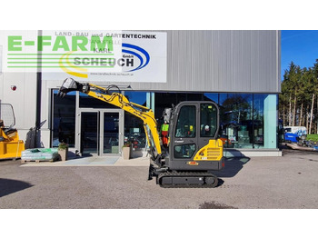 Miniexcavadora NEW HOLLAND