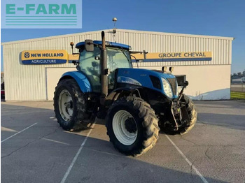 Tractor NEW HOLLAND T7000