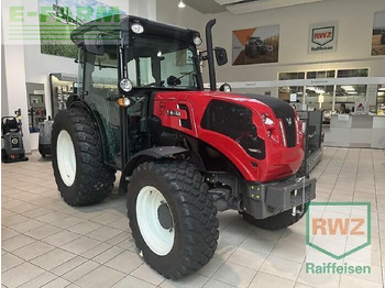 Tractor VALTRA