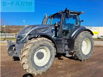 Tractor VALTRA T214