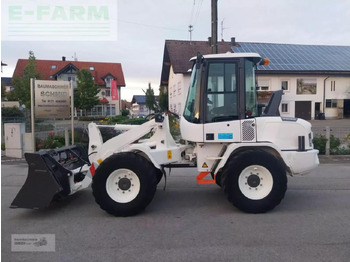 Miniexcavadora VOLVO L30G