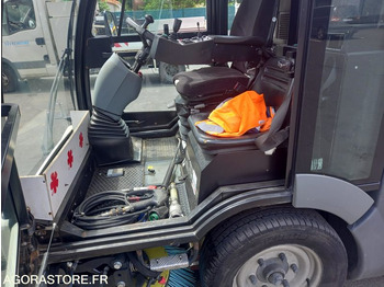 Barredora vial Balayeuse de voirie: foto 4 Barredora vial Balayeuse de voirie: foto 4