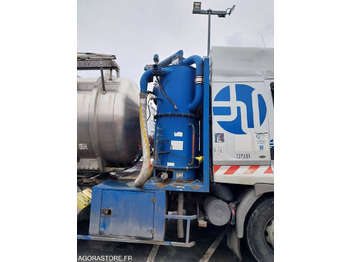 Cabeza tractora Tracteur RENAULT ADR pompe anneau liquide - 2003/ 808 664KM (ACCIDENTE): foto 3