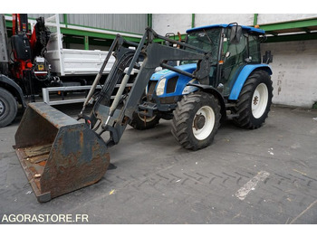 Tractor NEW HOLLAND