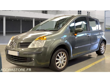 Coche RENAULT