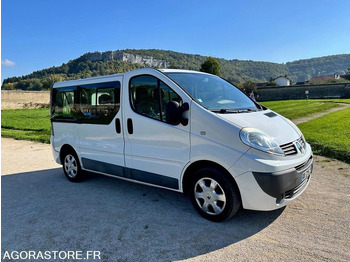 Minibús RENAULT Trafic
