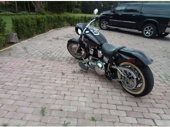 Motocicleta HARLEY-DAVIDSON