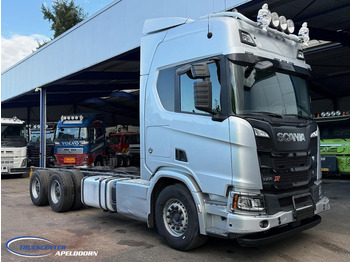 Camión chasis SCANIA R 730