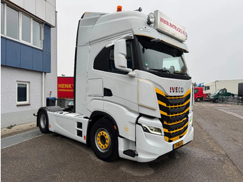 Cabeza tractora Iveco S-WAY 460 4X2 EURO 6 SKIRTS DOUBLE TANK: foto 3 Cabeza tractora Iveco S-WAY 460 4X2 EURO 6 SKIRTS DOUBLE TANK: foto 3