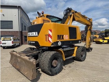 Excavadora de ruedas HYDREMA