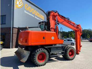 Excavadora de ruedas Liebherr A 900 C: foto 2