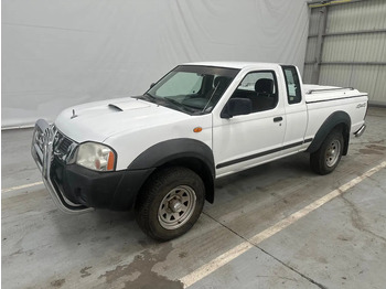 Coche NISSAN Navara