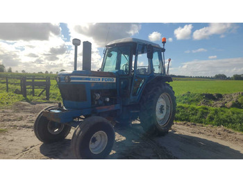 Tractor FORD