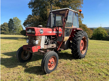Tractor MASSEY FERGUSON 1000 series
