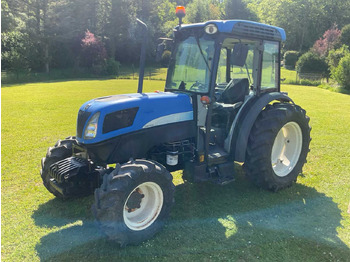 Tractor NEW HOLLAND T4000