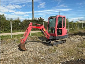 Miniexcavadora YANMAR B15-3