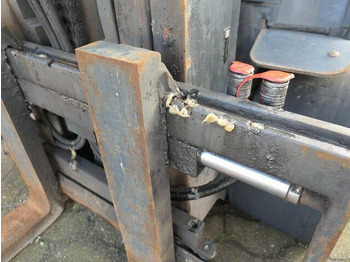 Arrendamiento de Linde E35L-01, Traglast 3.500kg., Hubhöhe 3.750mm Linde E35L-01, Traglast 3.500kg., Hubhöhe 3.750mm: foto 4