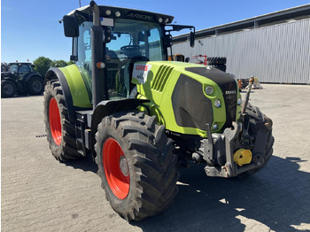 Tractor CLAAS Arion 640: foto 2