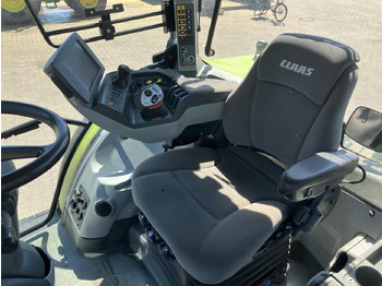 Tractor CLAAS Arion 640: foto 5
